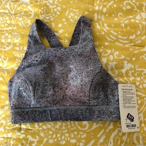 Lululemon Fast and Free bra size 8 NWT